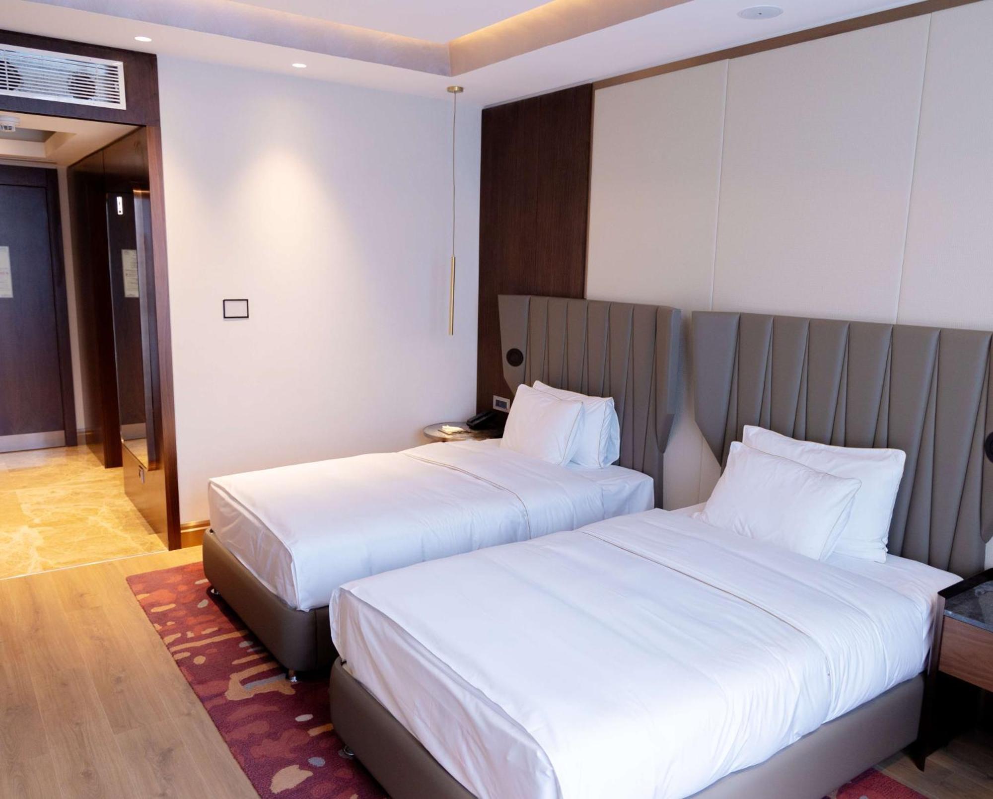 Hilton Samarkand Regency Exterior foto